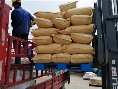 Why is praseodymium oxide widely used in the glass field?